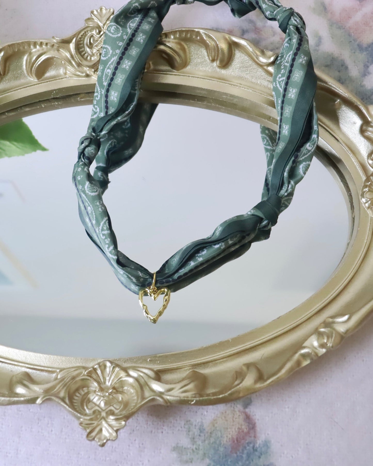 Green Open Heart Scarf Necklace