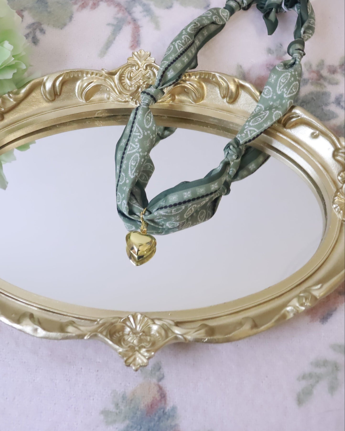 Green Solid Heart Scarf Necklace