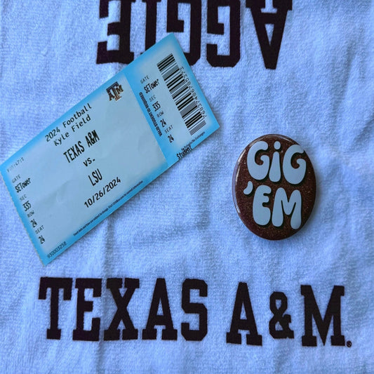 Gig 'Em Button