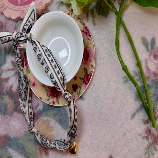White Solid Heart Scarf Necklace